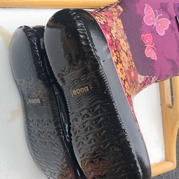 Bogs Classic High Daisy Love Me Purple Kids Waterproof -30 Deg F Boots Size 39/6 - Picture 11 of 11